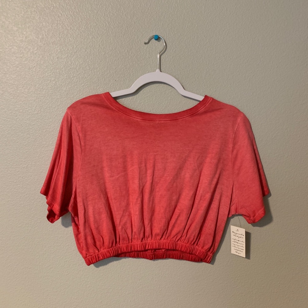 Rue 21 women’s crop top tee